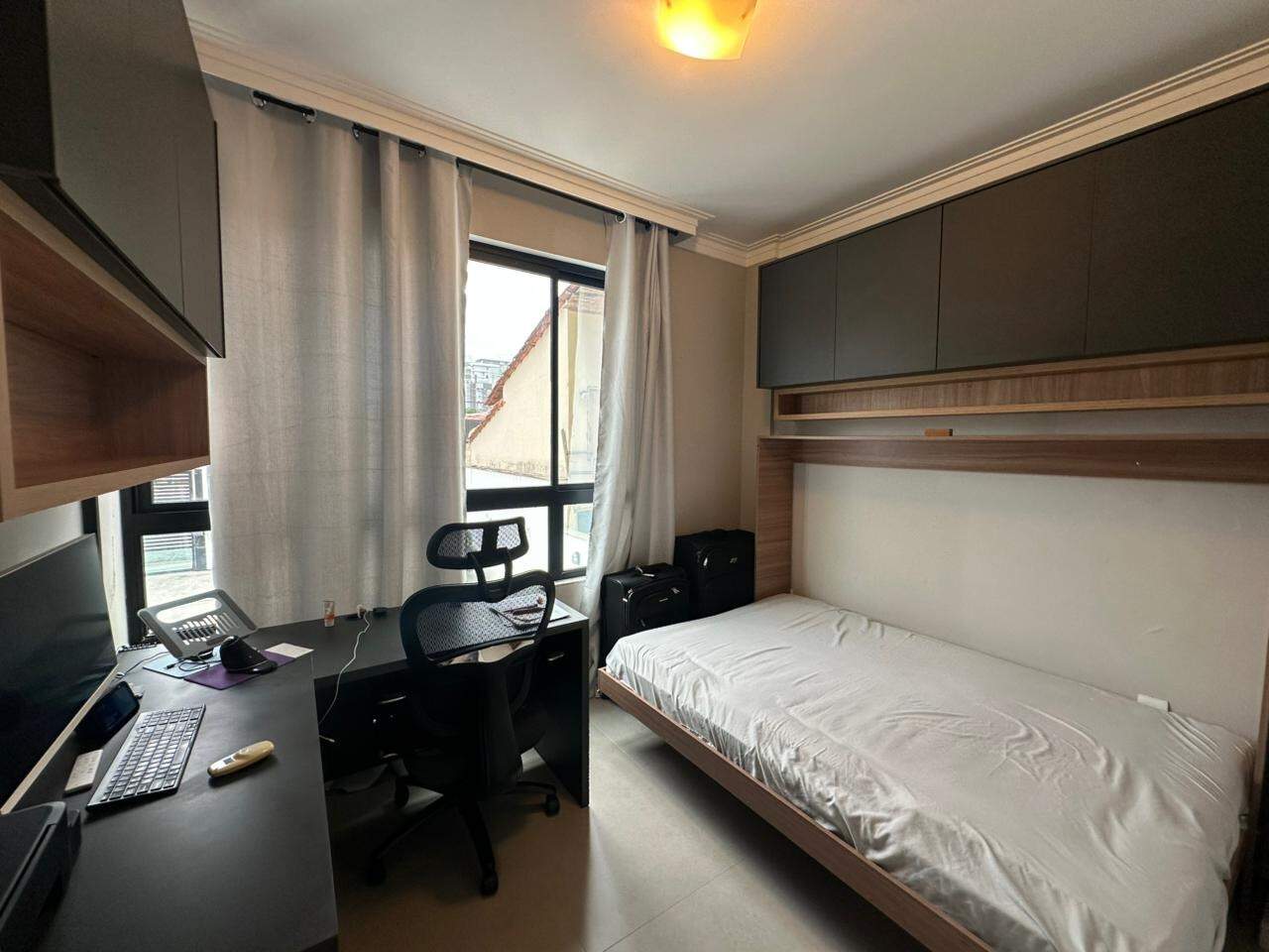 Apartamento diferenciado para aluguel no Praia dos Amores: 