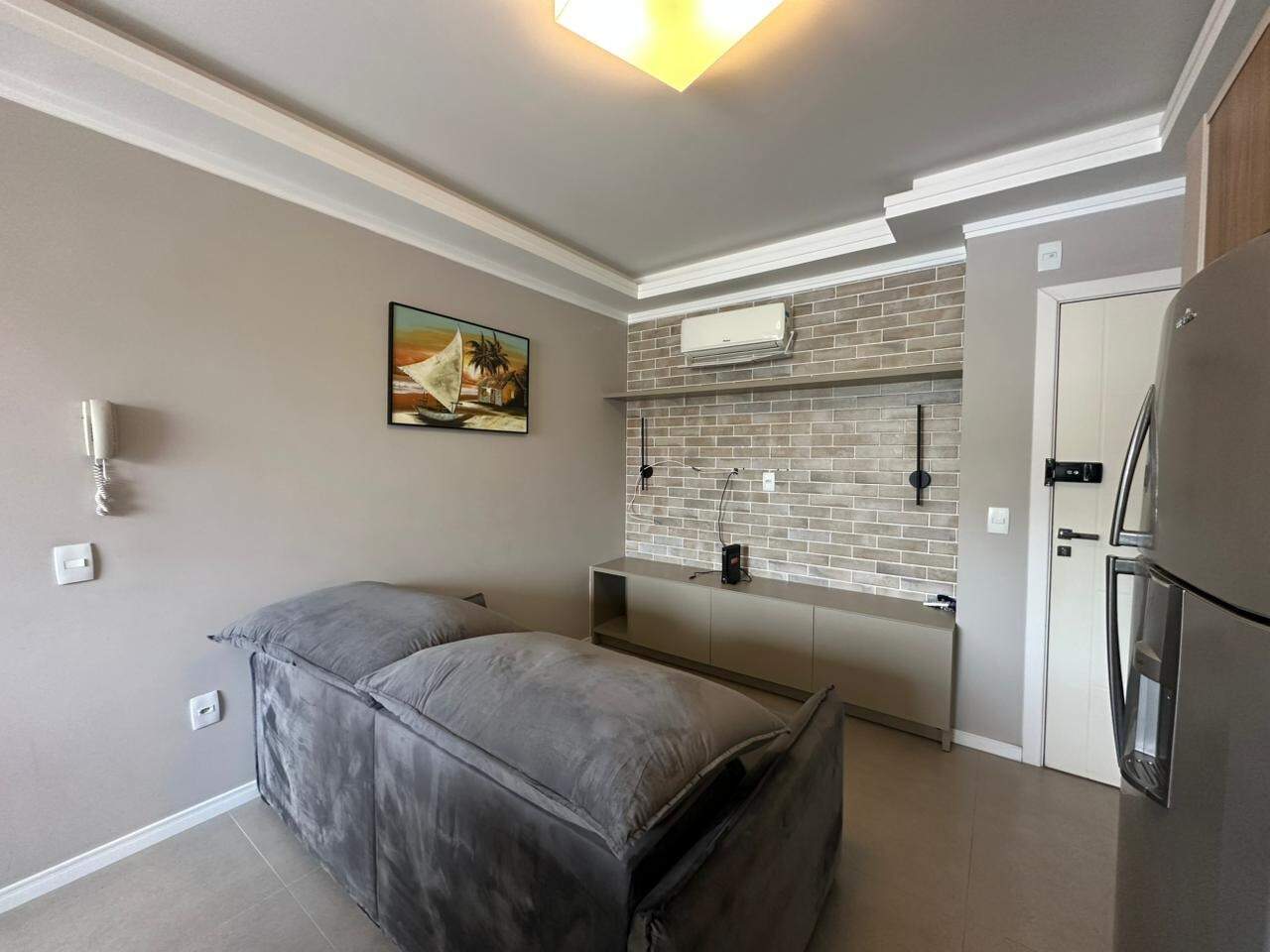 Apartamento diferenciado para aluguel no Praia dos Amores: 
