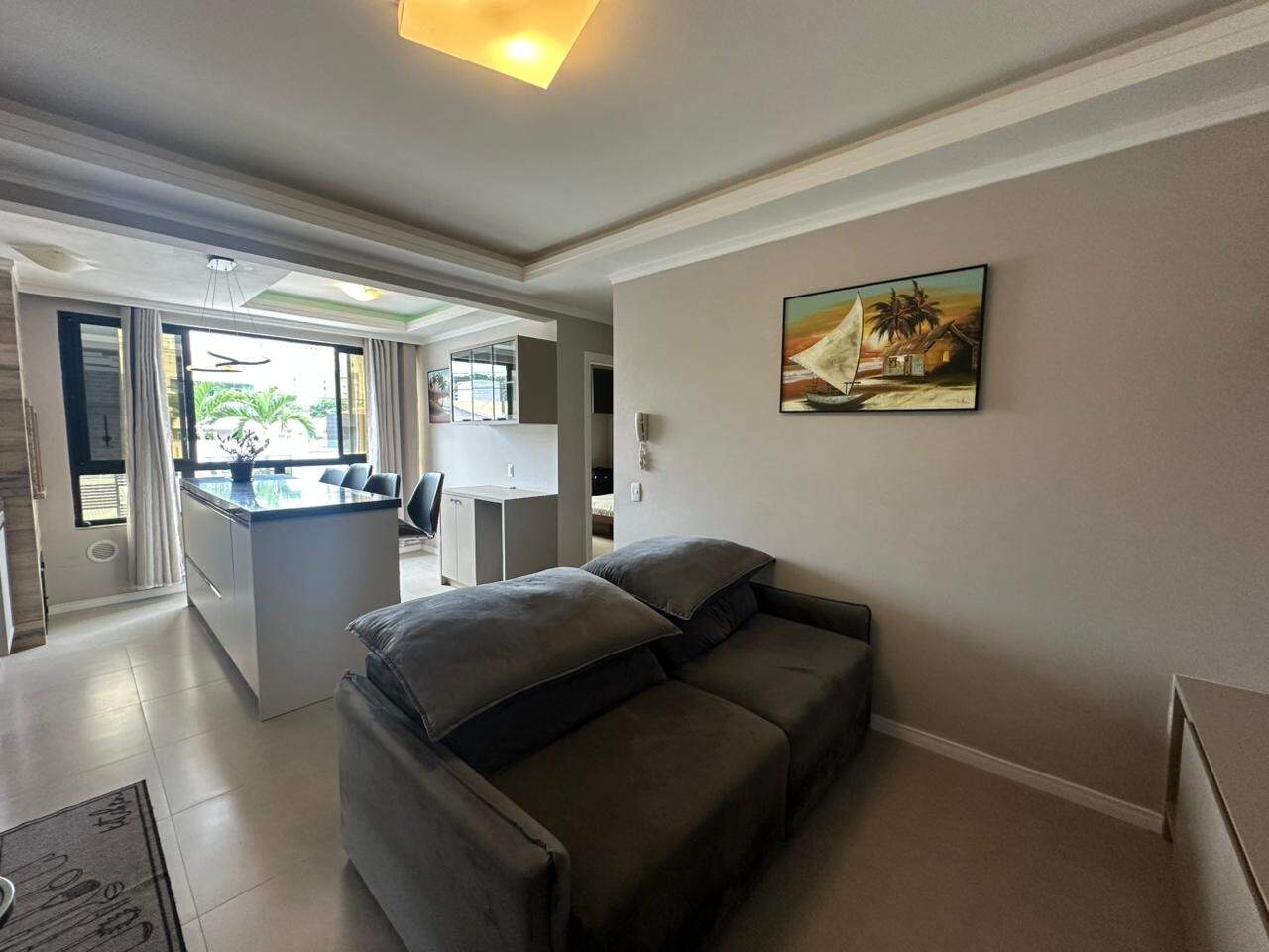 Apartamento diferenciado para aluguel no Praia dos Amores: 