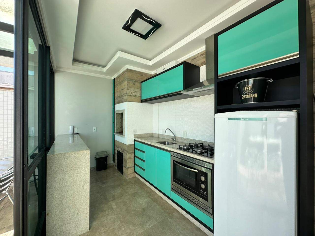 Apartamento diferenciado para aluguel no Praia dos Amores: 