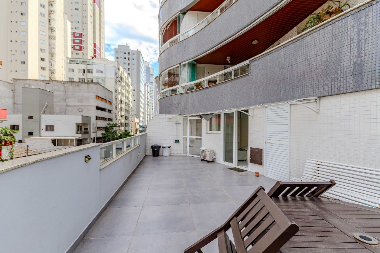 Apartamento diferenciado para aluguel no Centro: 