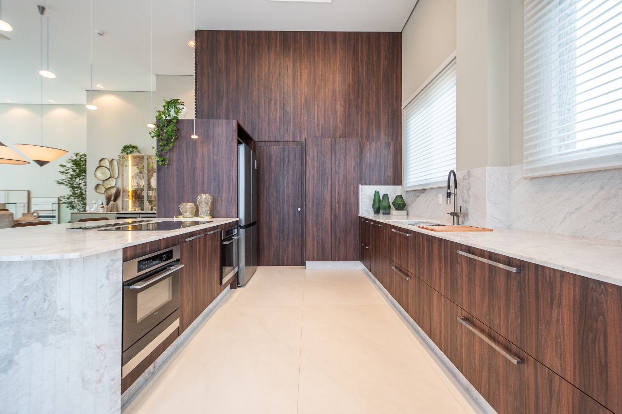 Cobertura à venda no Pioneiros: 