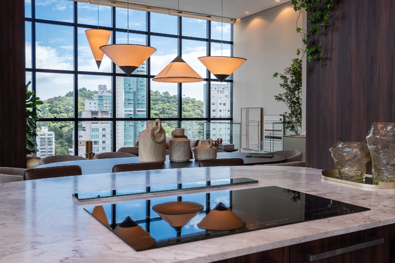 Cobertura à venda no Pioneiros: 