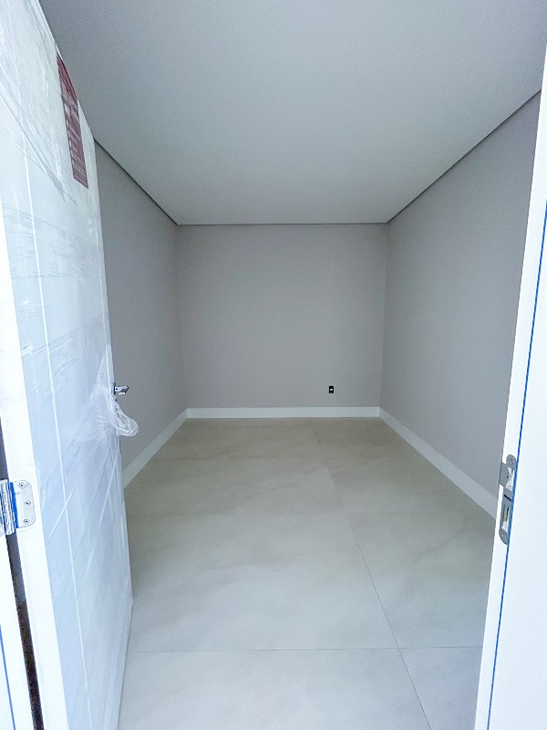 Cobertura à venda no Pioneiros: 