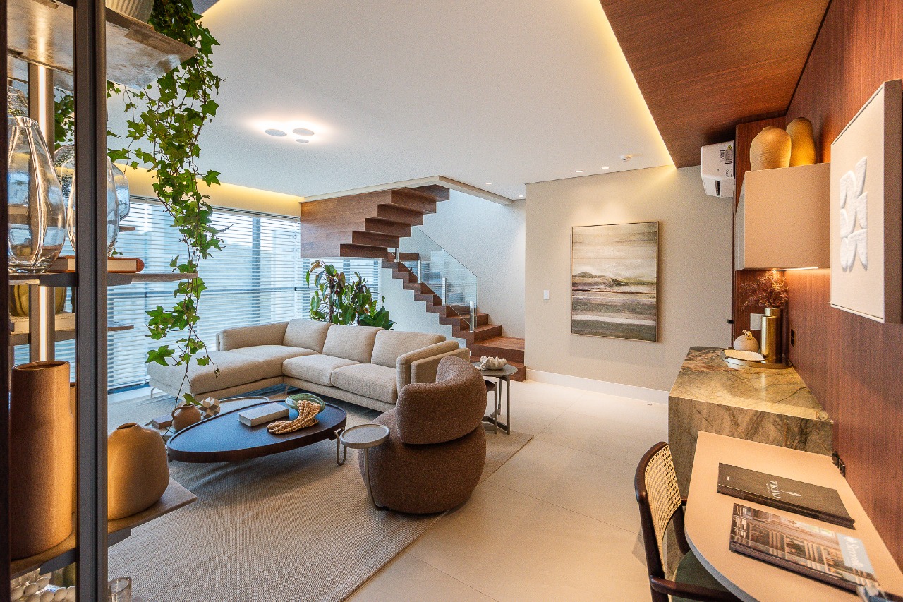 Cobertura à venda no Pioneiros: 