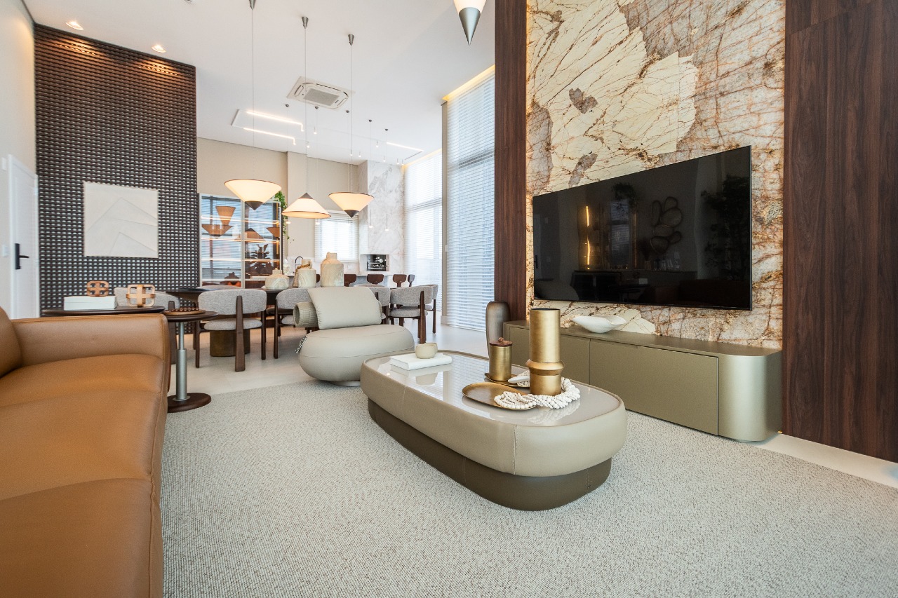 Cobertura à venda no Pioneiros: 