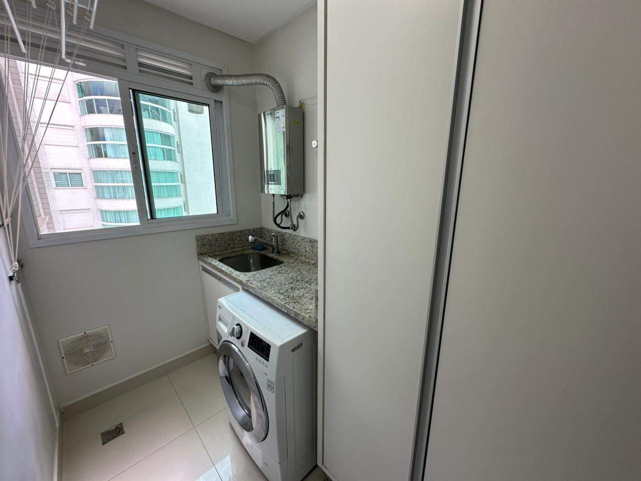 Apartamento para aluguel no Praia Brava: 