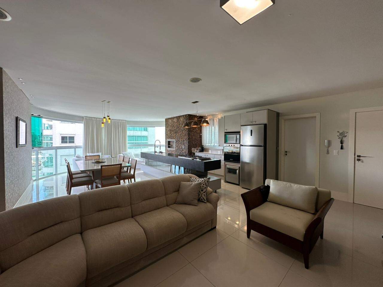 Apartamento para aluguel no Praia Brava: 
