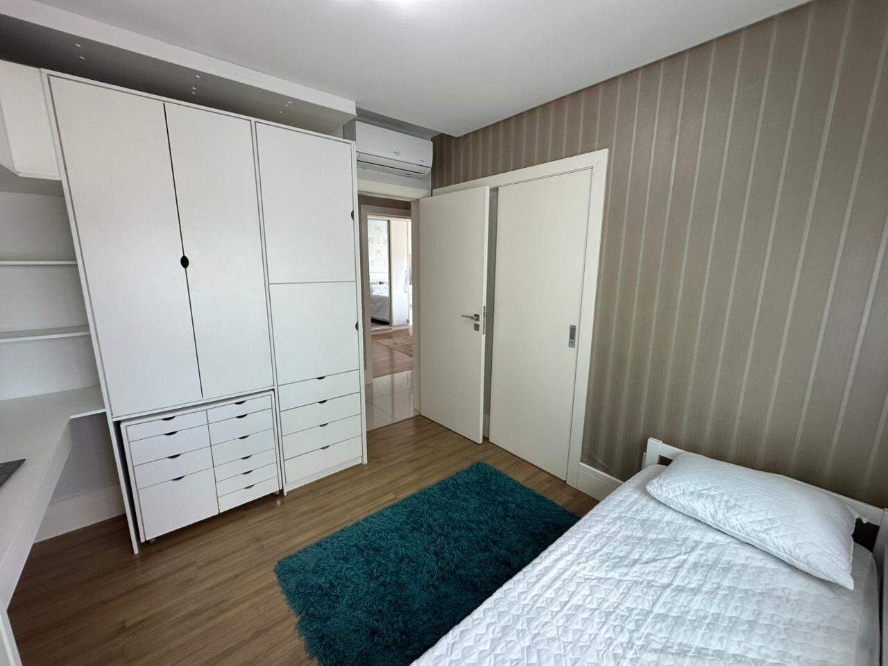 Apartamento para aluguel no Praia Brava: 