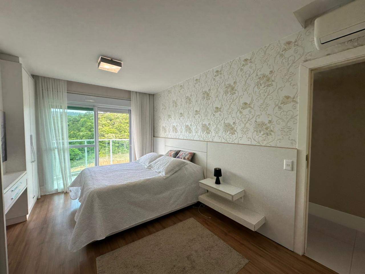Apartamento para aluguel no Praia Brava: 