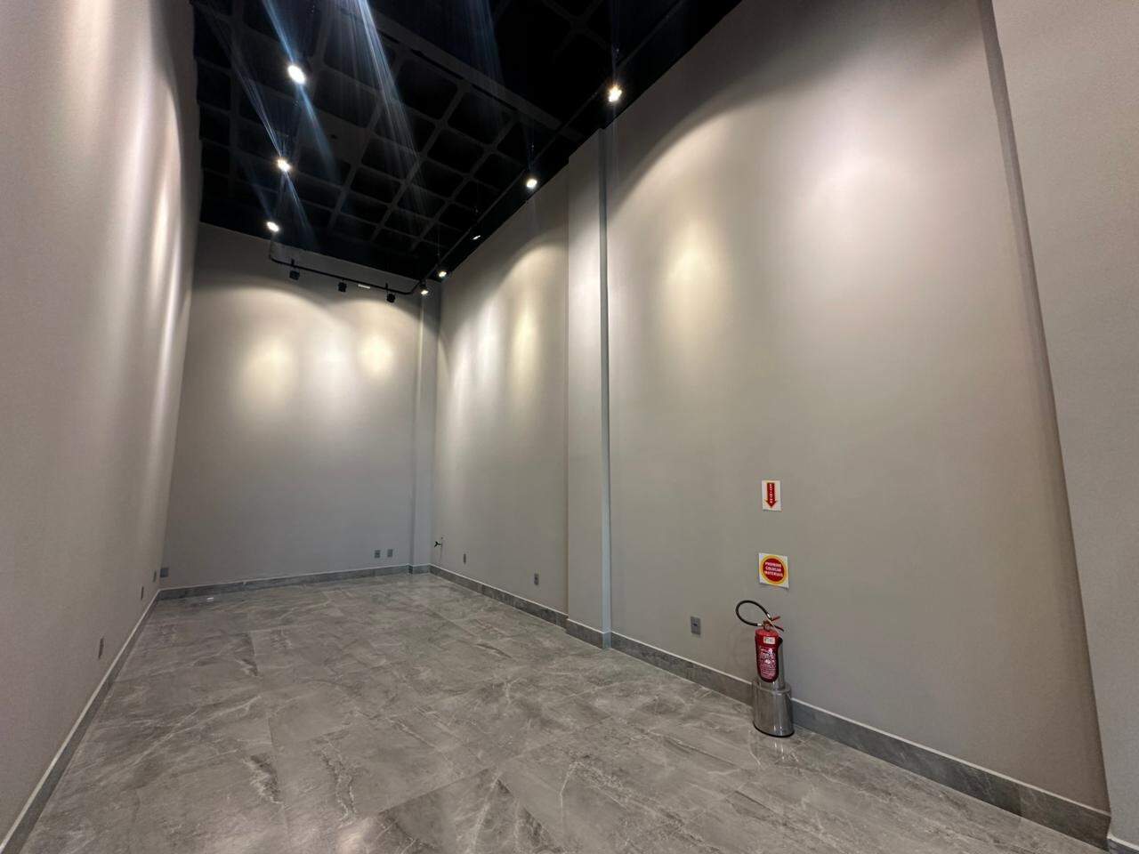 Sala Comercial para aluguel no Praia Brava: