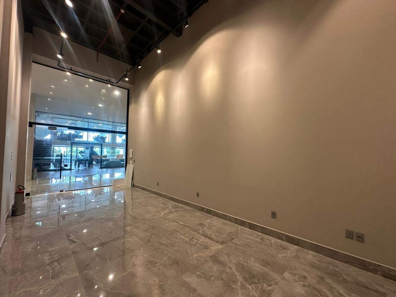 Sala Comercial para aluguel no Praia Brava: 