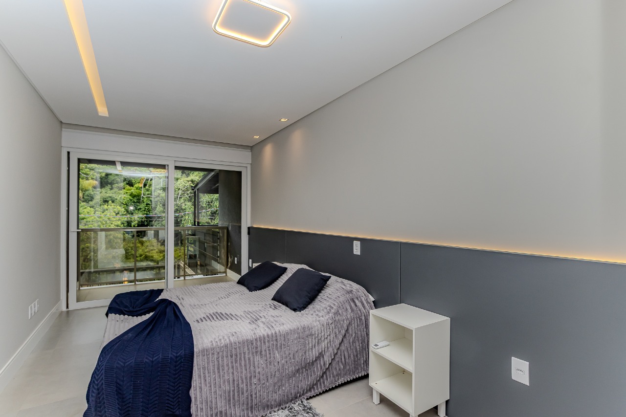 Apartamento para aluguel no Praia dos Amores: