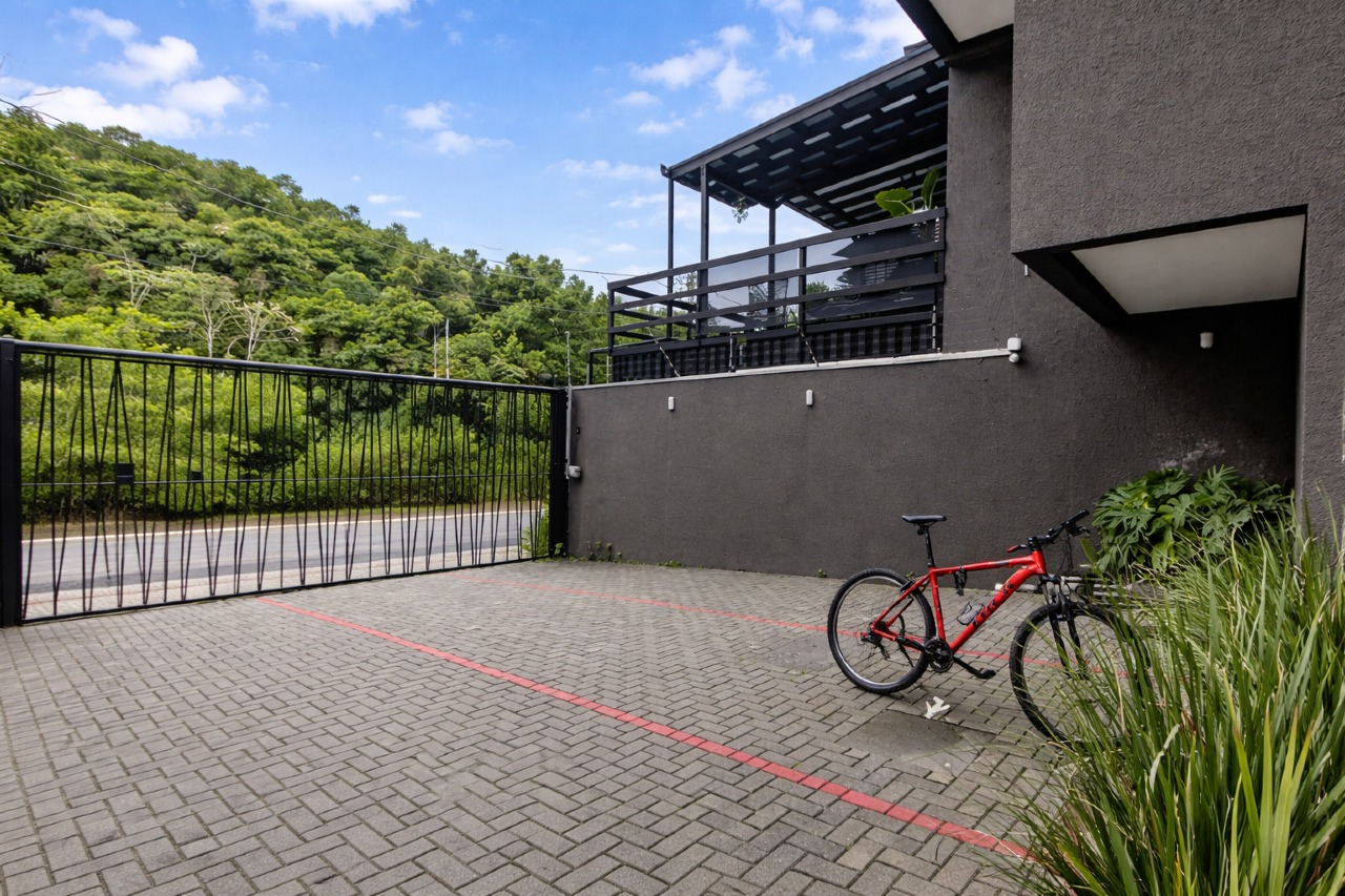 Apartamento para aluguel no Praia dos Amores: