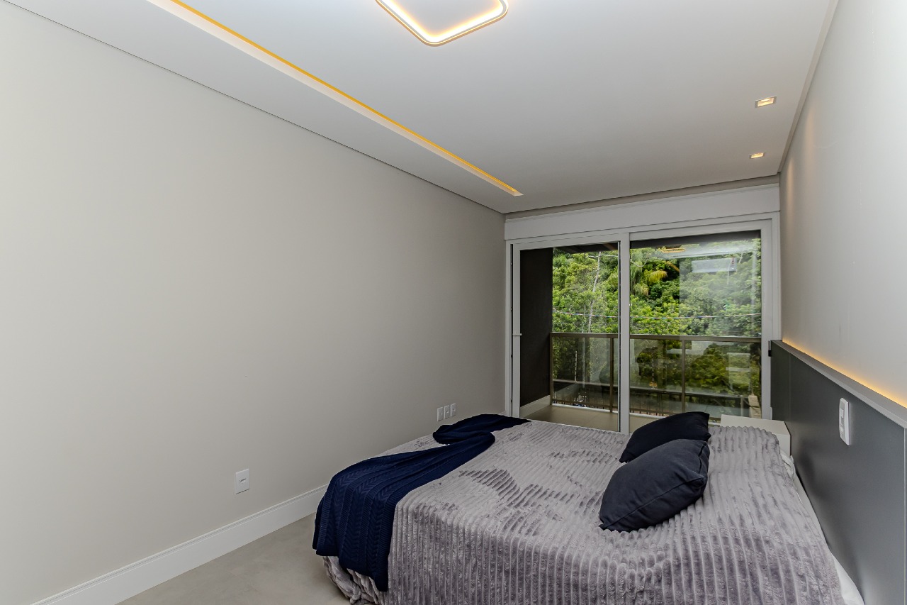 Apartamento para aluguel no Praia dos Amores: