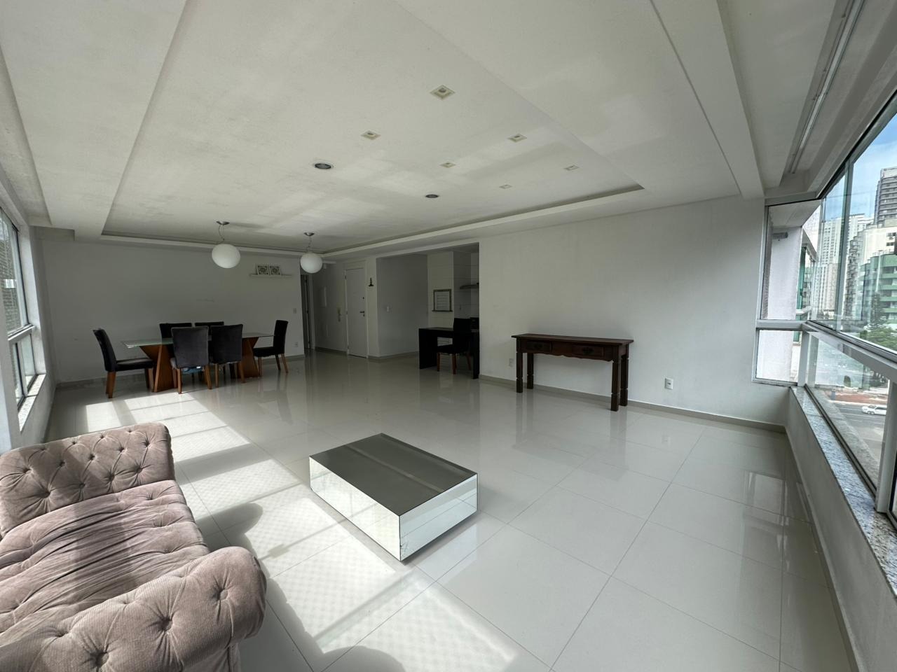 Apartamento para aluguel no Ariribá: 