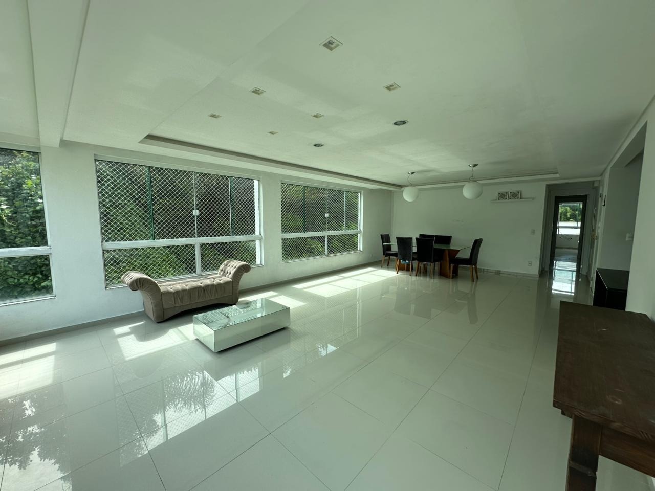 Apartamento para aluguel no Ariribá: 