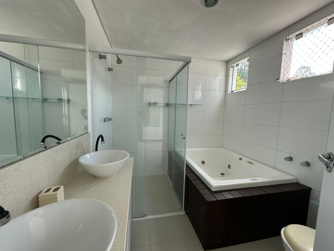 Apartamento para aluguel no Ariribá: 