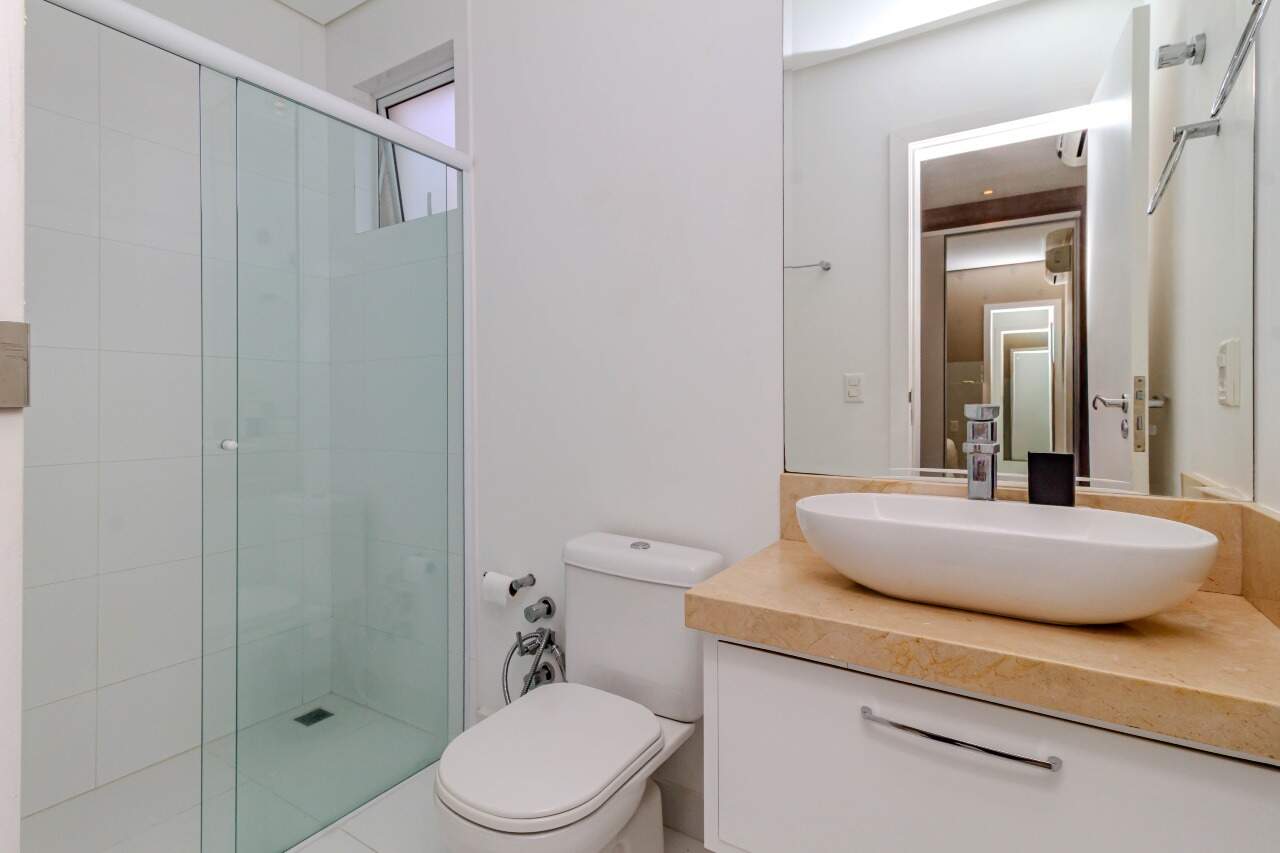 Apartamento à venda no Pioneiros: 