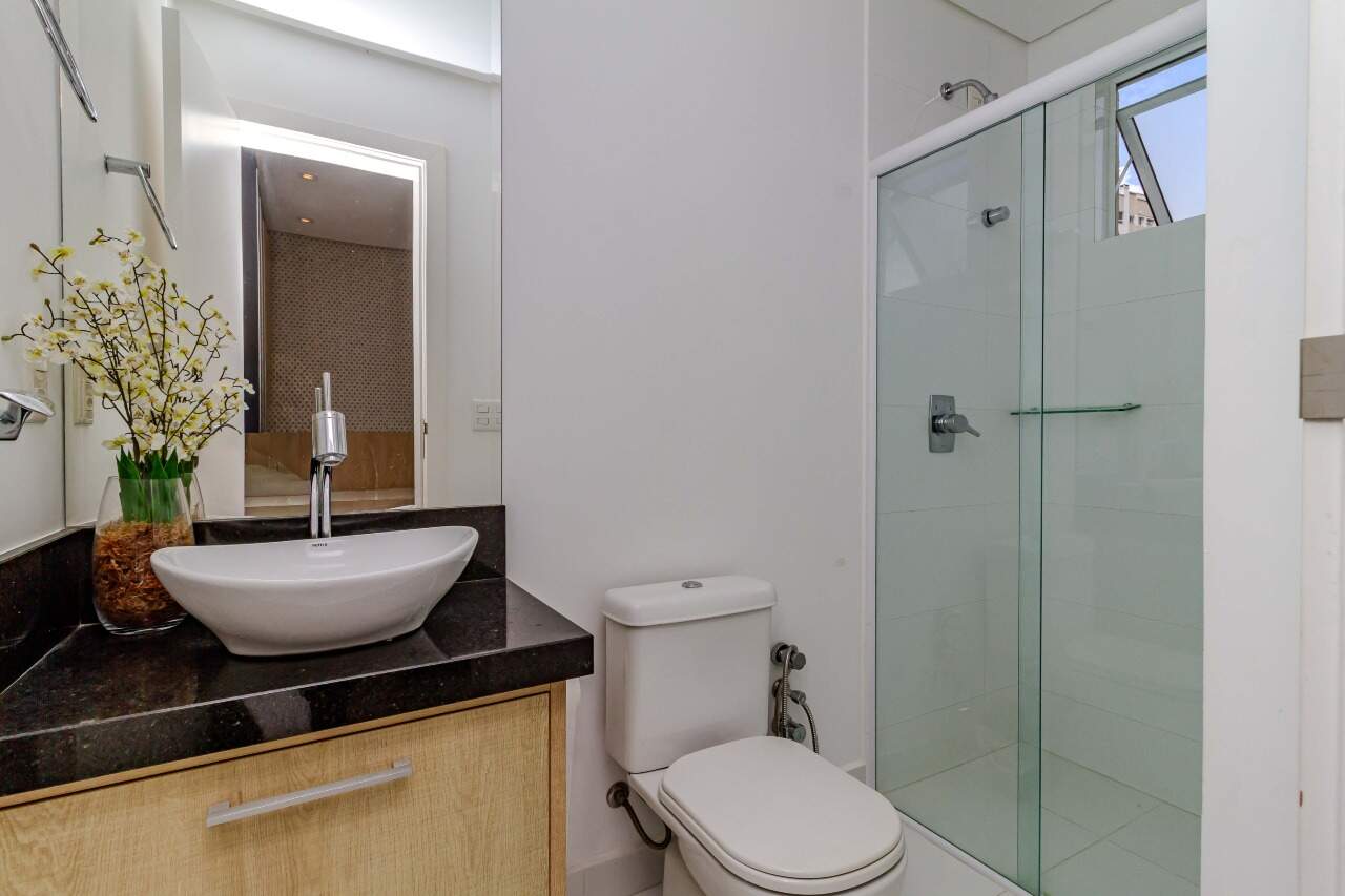 Apartamento à venda no Pioneiros: 