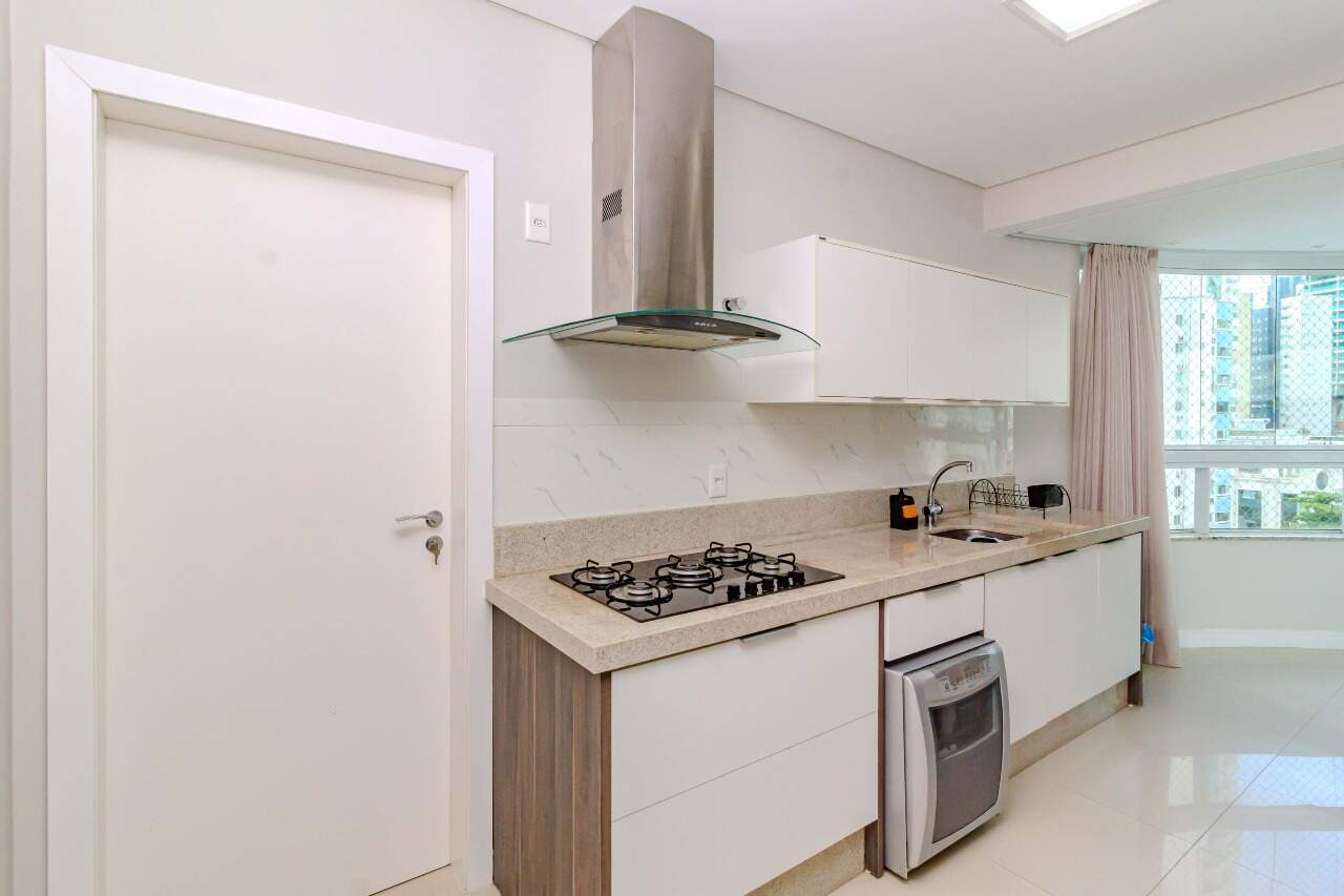 Apartamento à venda no Pioneiros: 