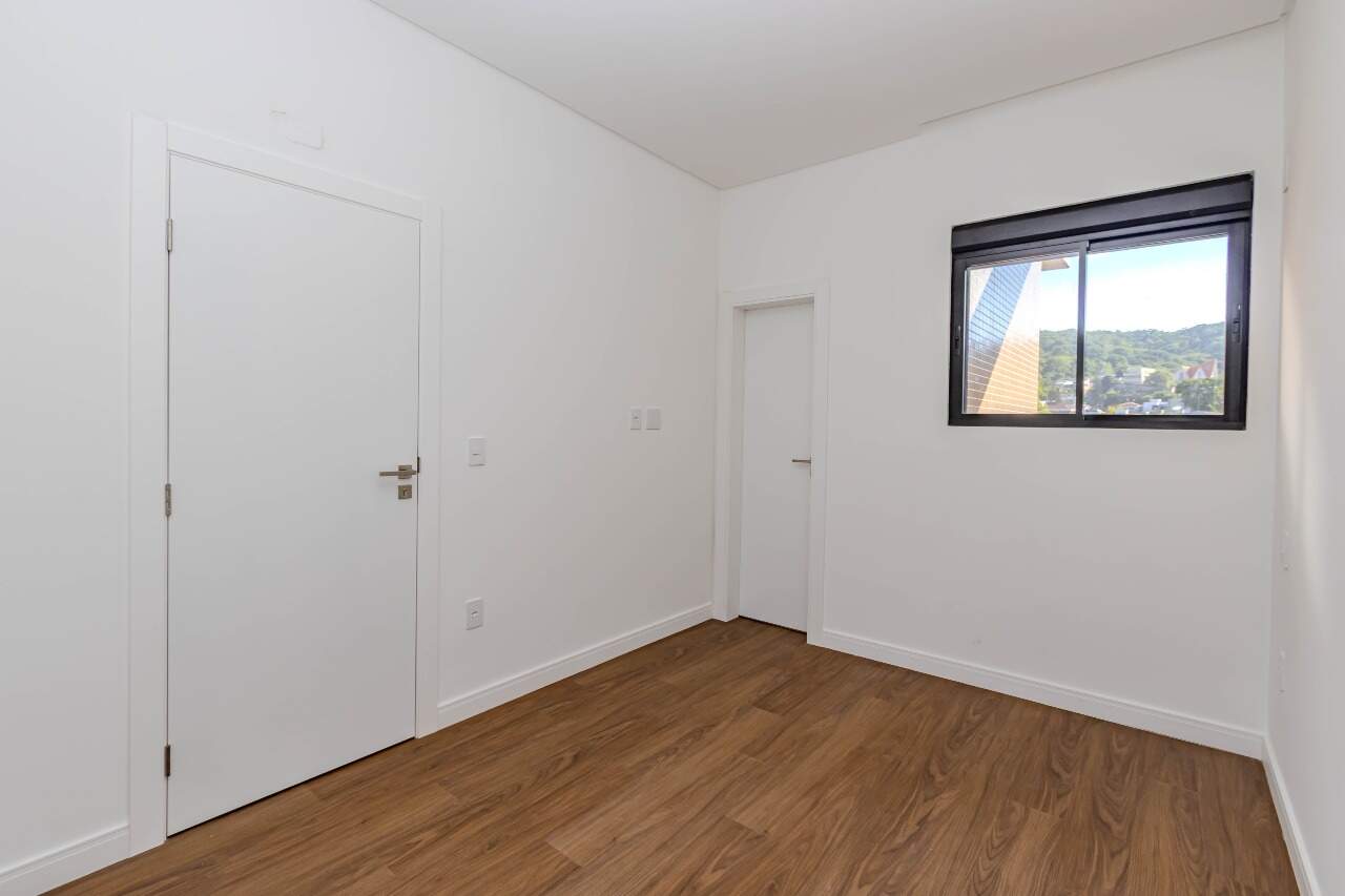 Apartamento à venda no Cabeçudas: