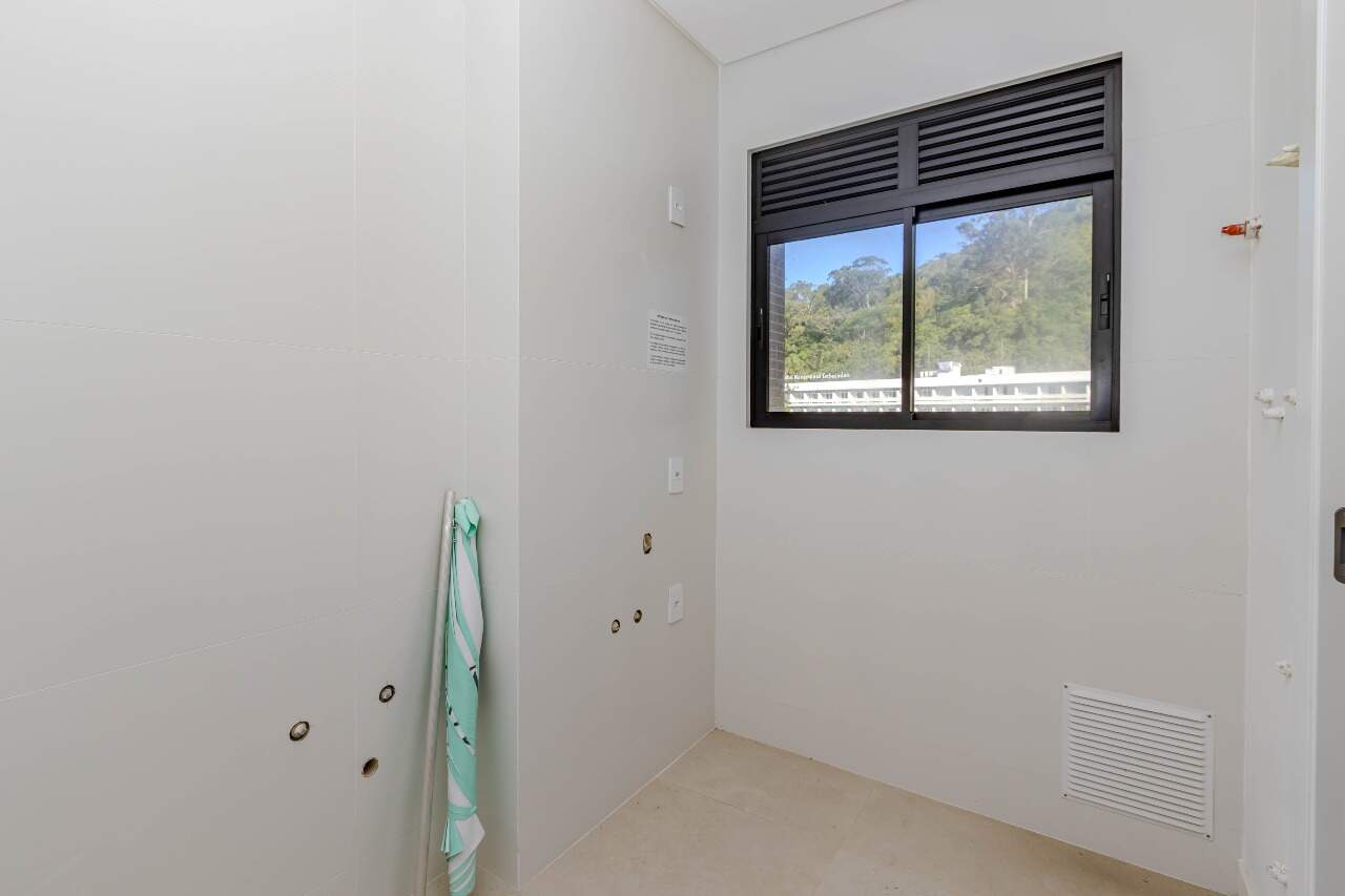 Apartamento à venda no Cabeçudas: