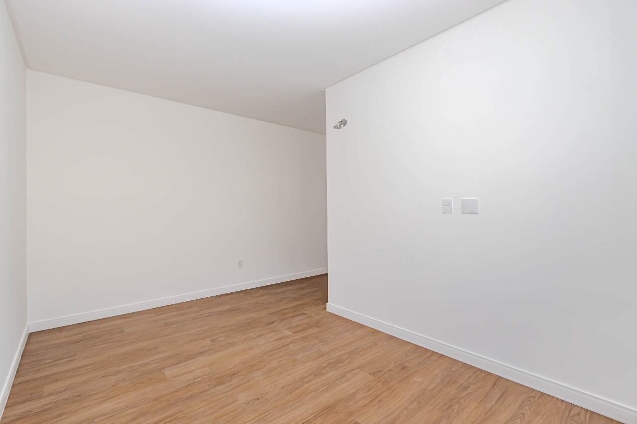 Apartamento à venda no Cabeçudas: