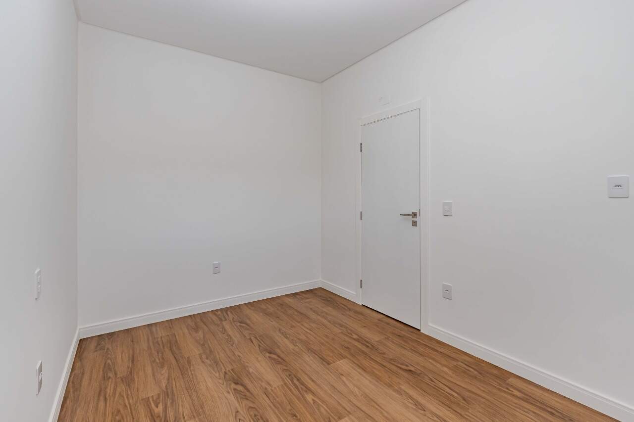 Apartamento à venda no Cabeçudas: