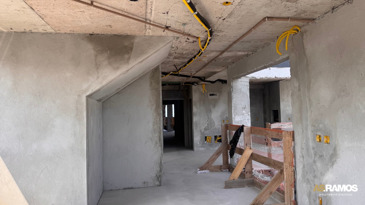 Cobertura à venda no Centro: 