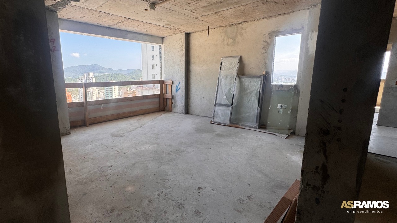 Cobertura à venda no Centro: 