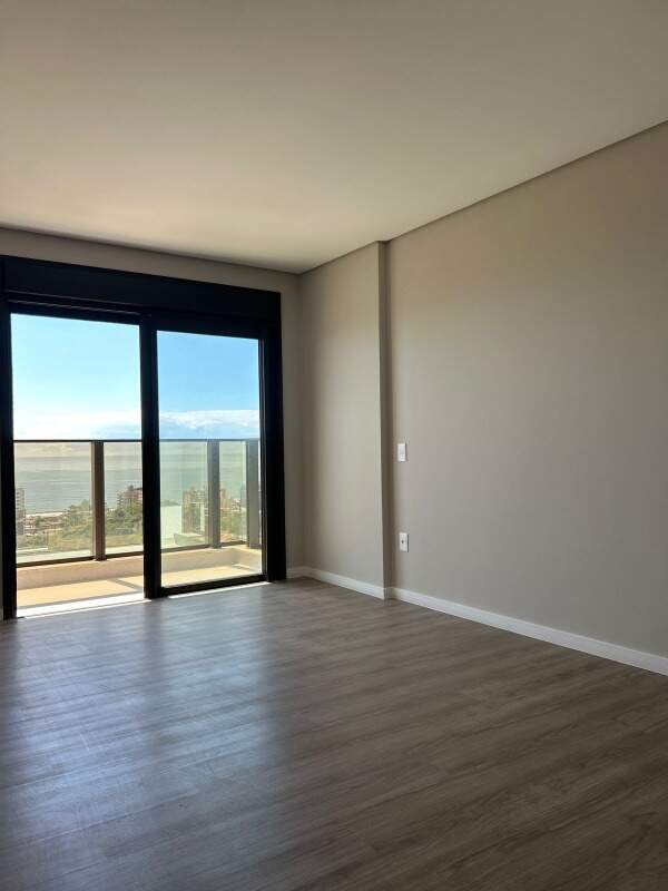 Apartamento à venda no Praia Brava: 