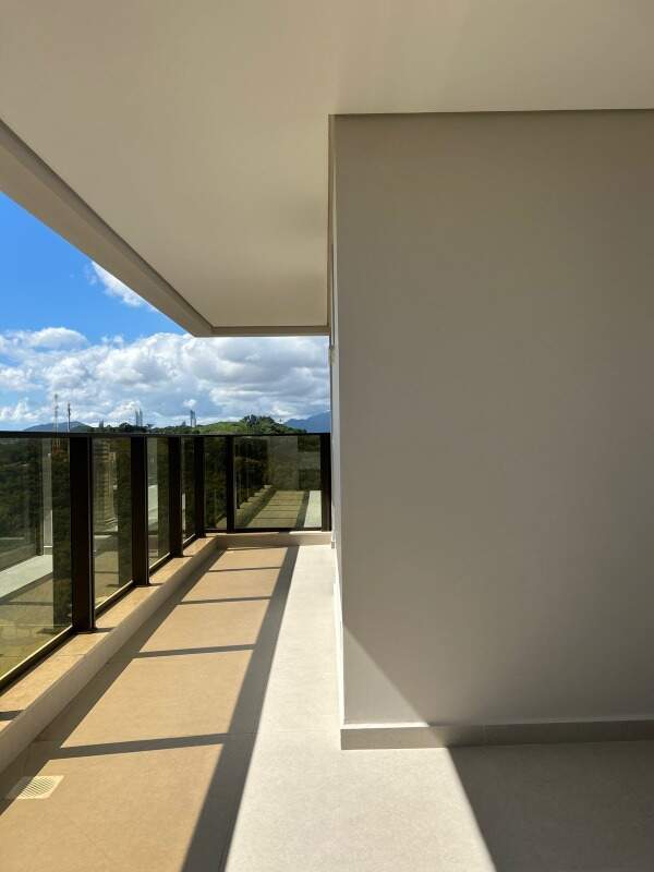 Apartamento à venda no Praia Brava: 