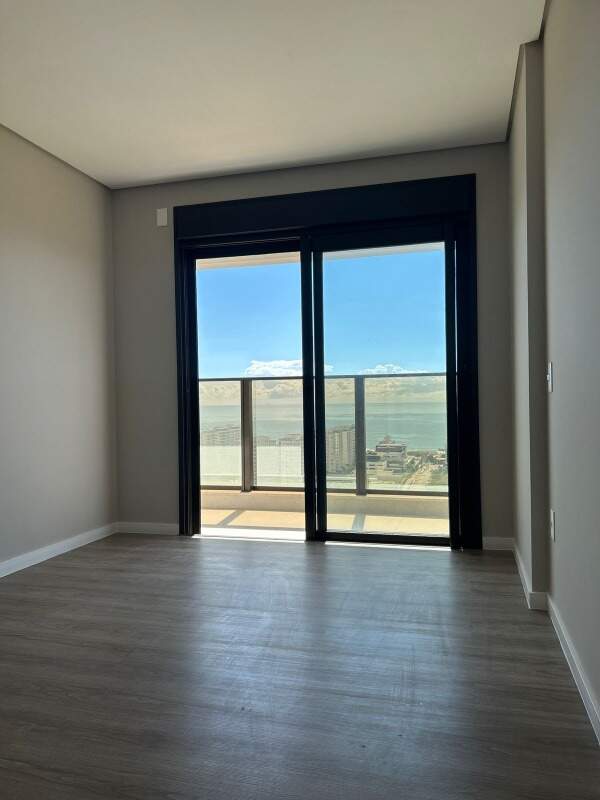 Apartamento à venda no Praia Brava: 