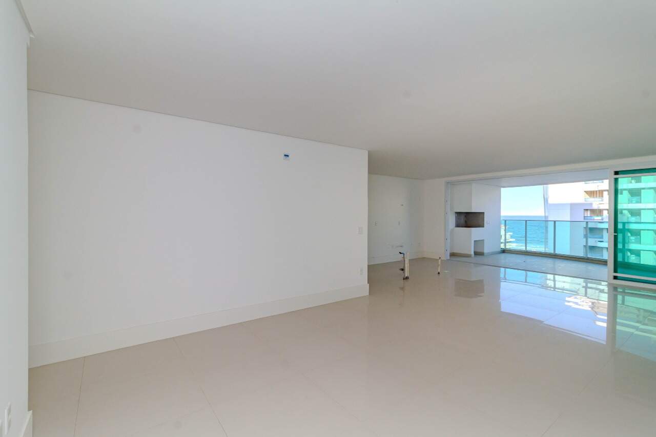 Apartamento à venda no Praia Brava: 