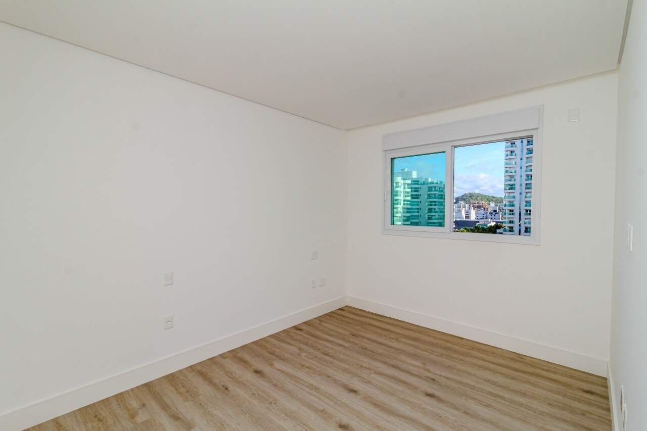 Apartamento à venda no Praia Brava: 