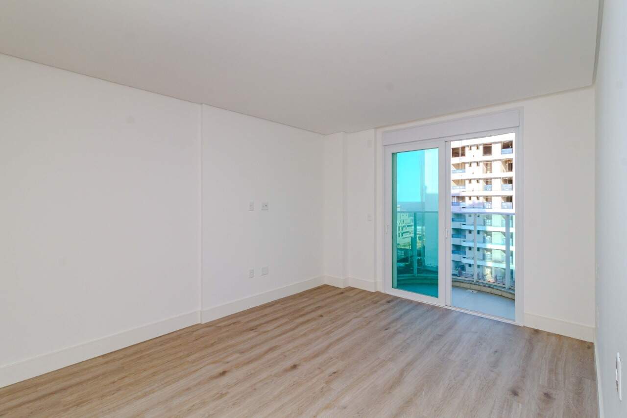 Apartamento à venda no Praia Brava: 