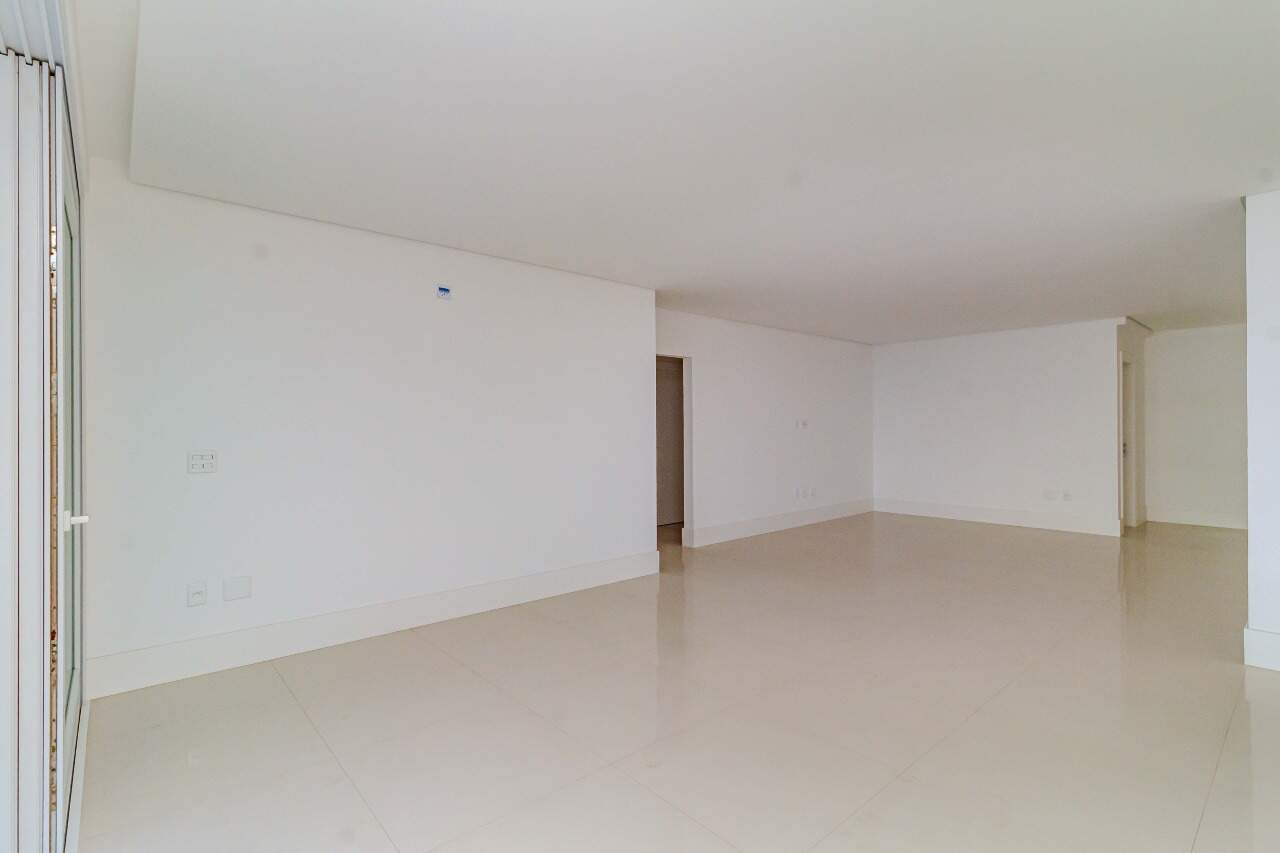 Apartamento à venda no Praia Brava: 