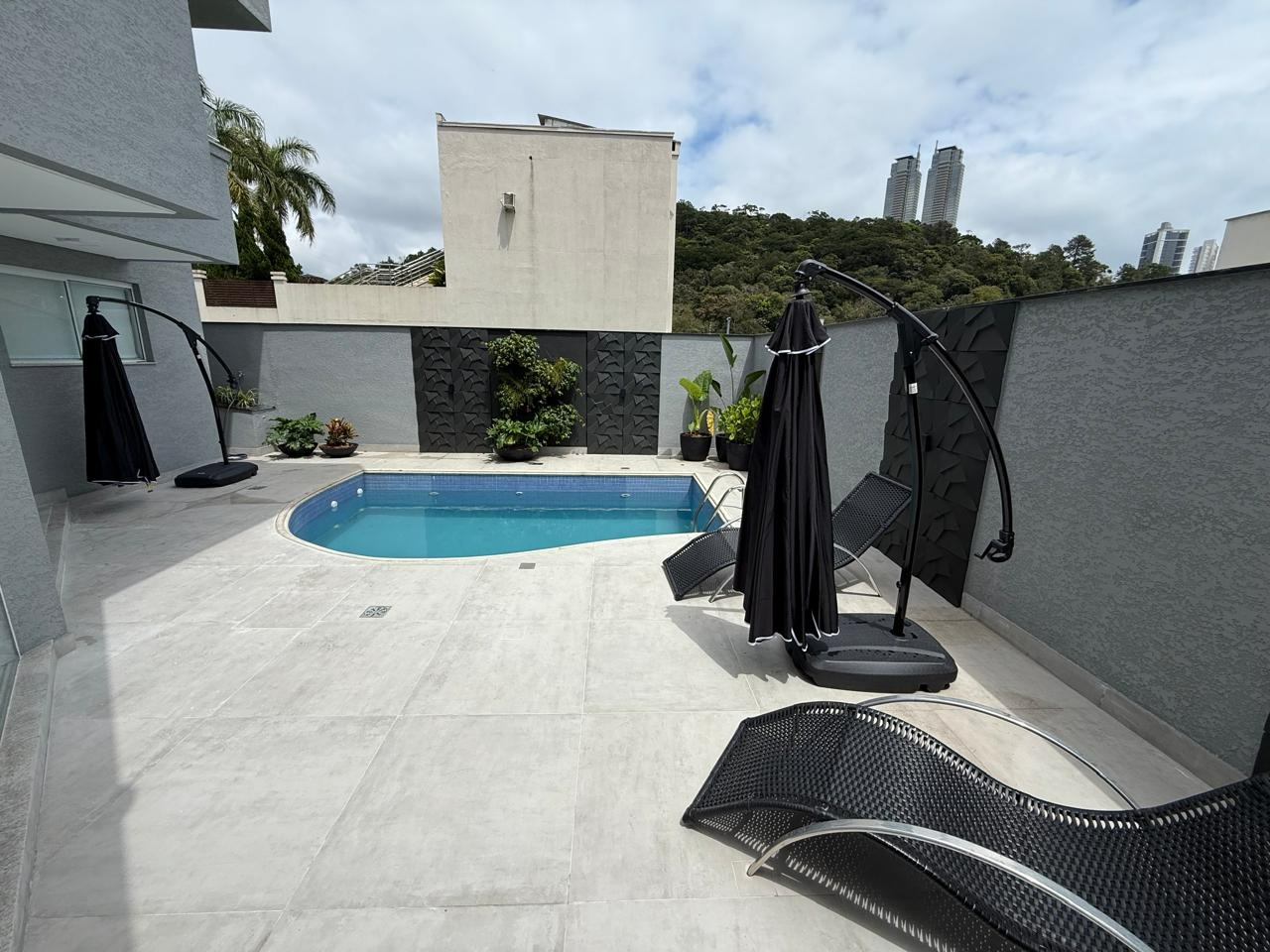 Casa de Condomínio à venda no Barra: 