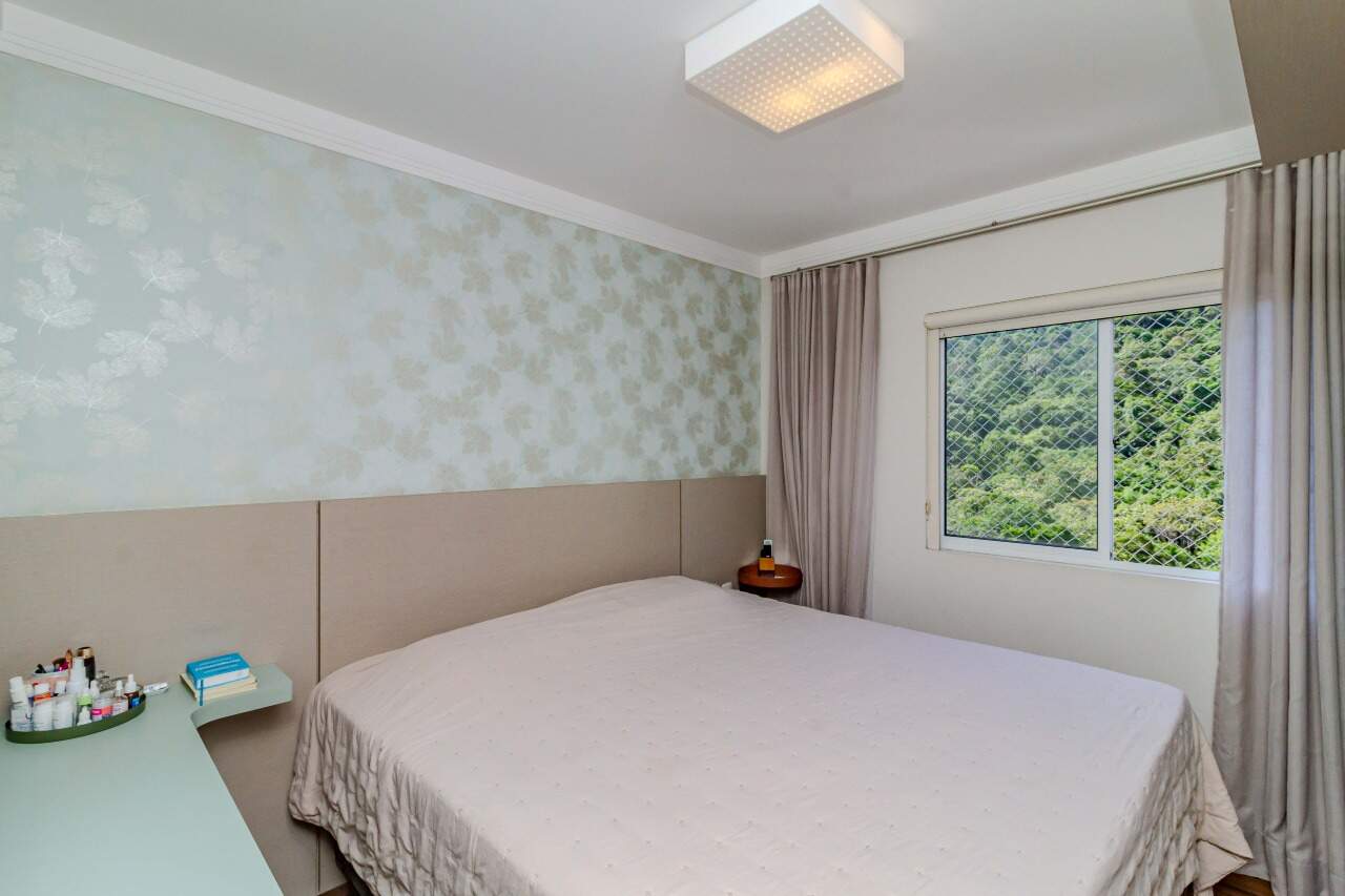Apartamento à venda no Pioneiros: