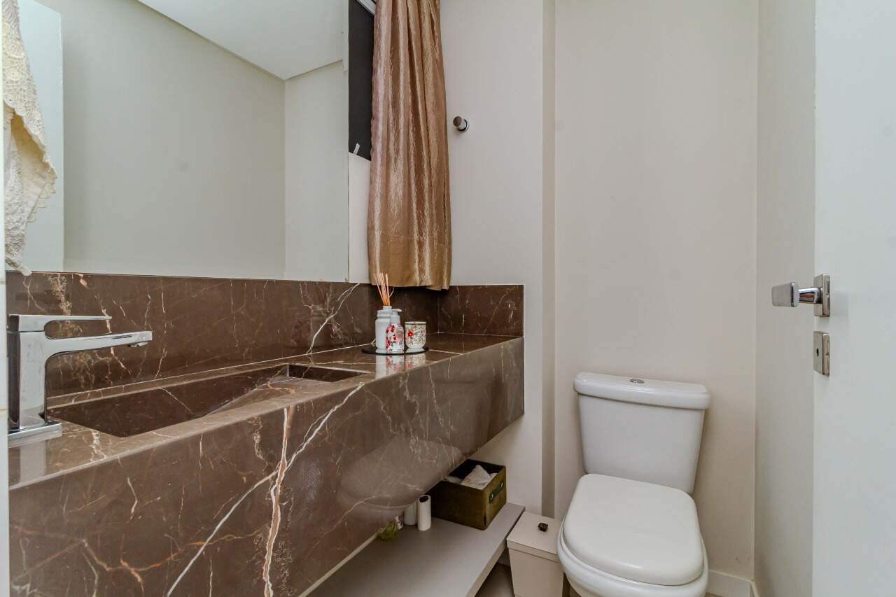 Apartamento à venda no Pioneiros:
