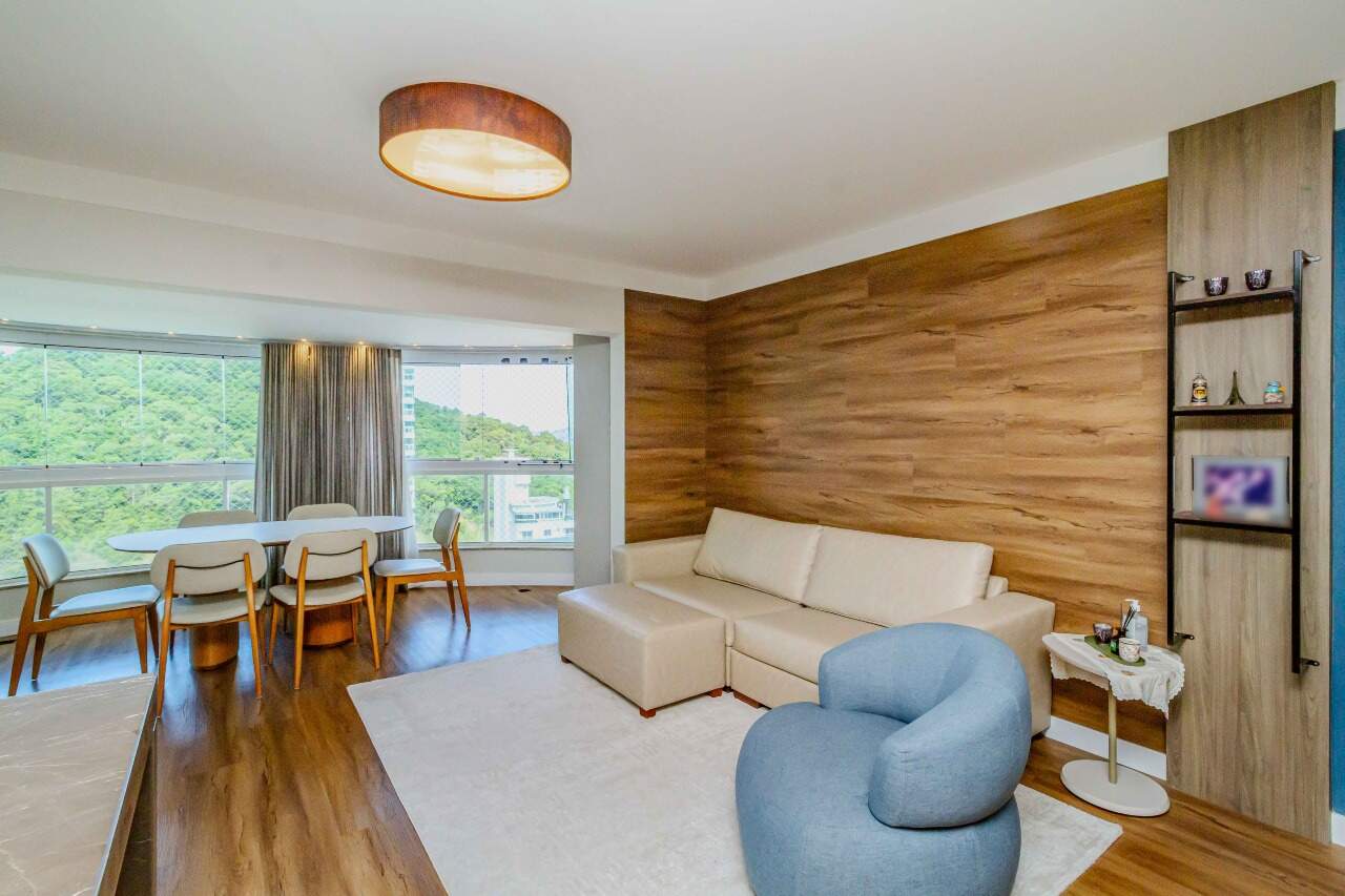 Apartamento à venda no Pioneiros: