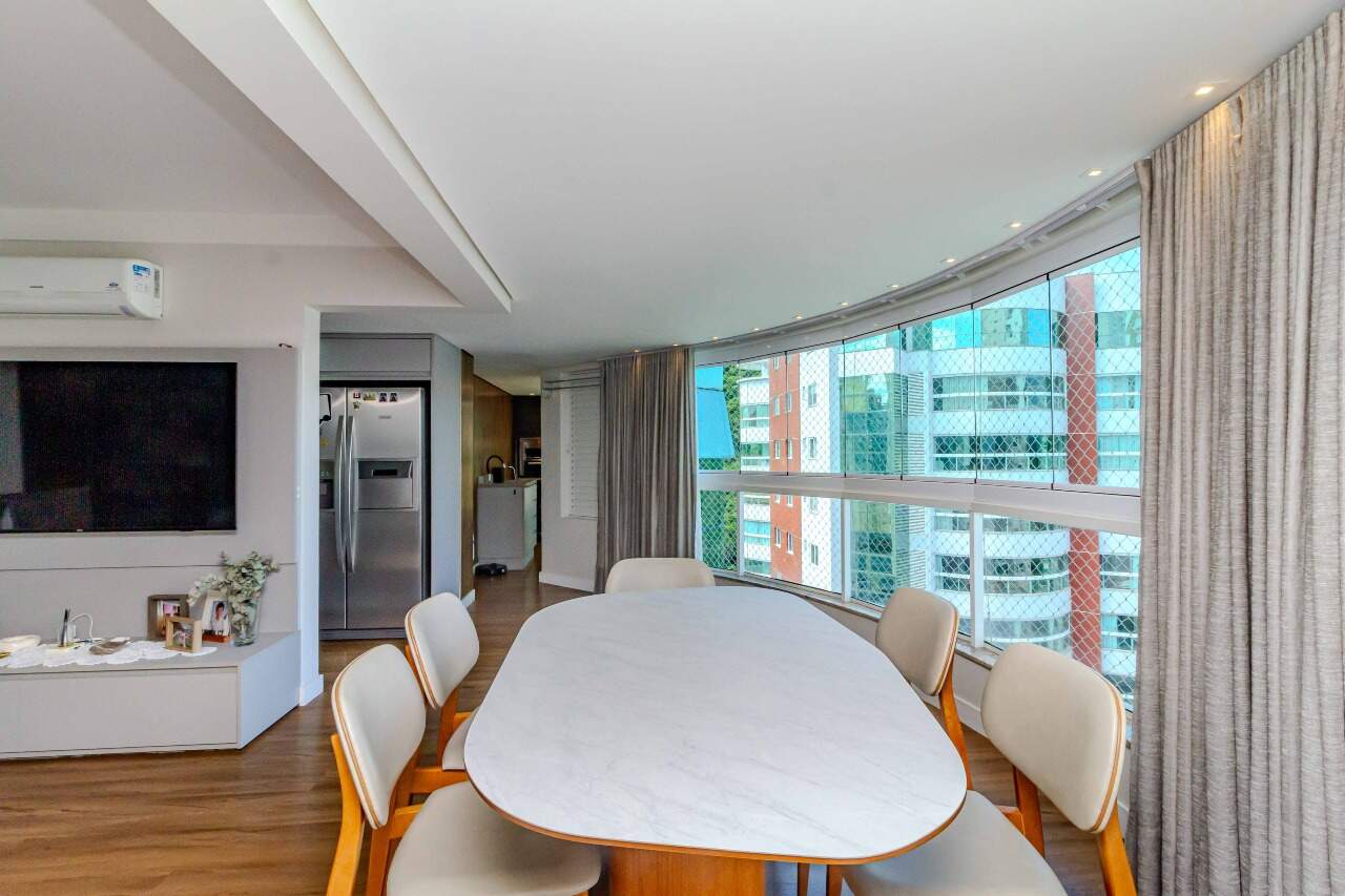 Apartamento à venda no Pioneiros: