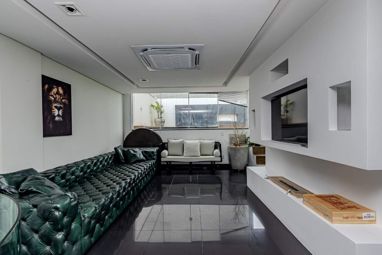 Cobertura para aluguel no Pioneiros: 