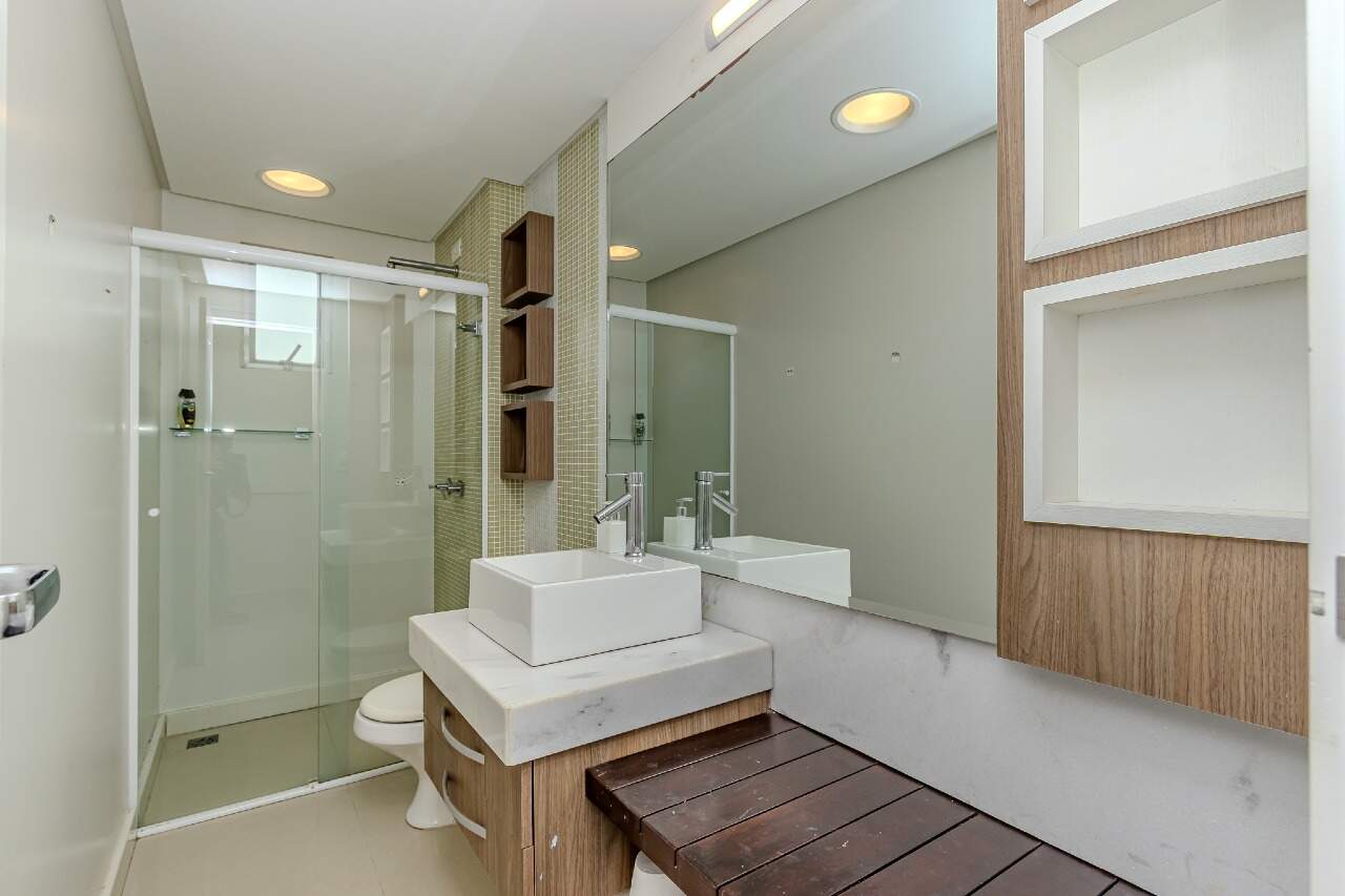 Cobertura para aluguel no Pioneiros: 