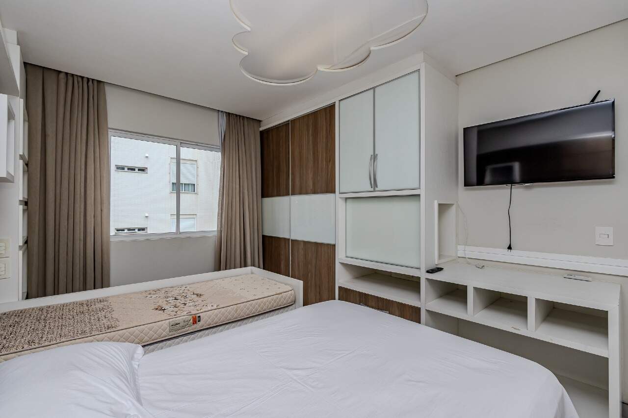 Cobertura para aluguel no Pioneiros: 