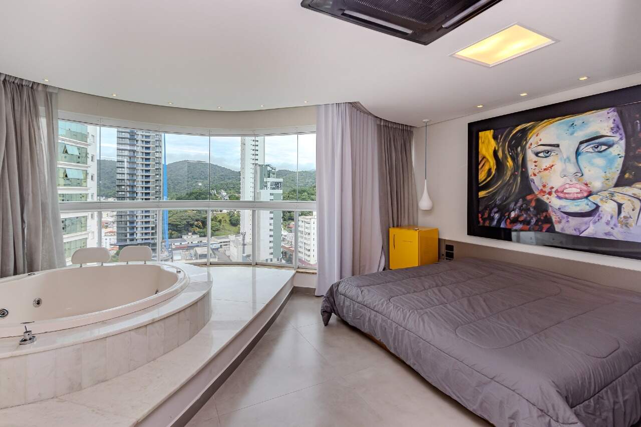 Cobertura para aluguel no Pioneiros: 