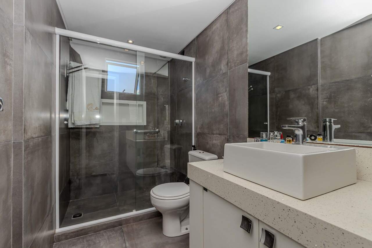 Apartamento diferenciado à venda no Pioneiros: 