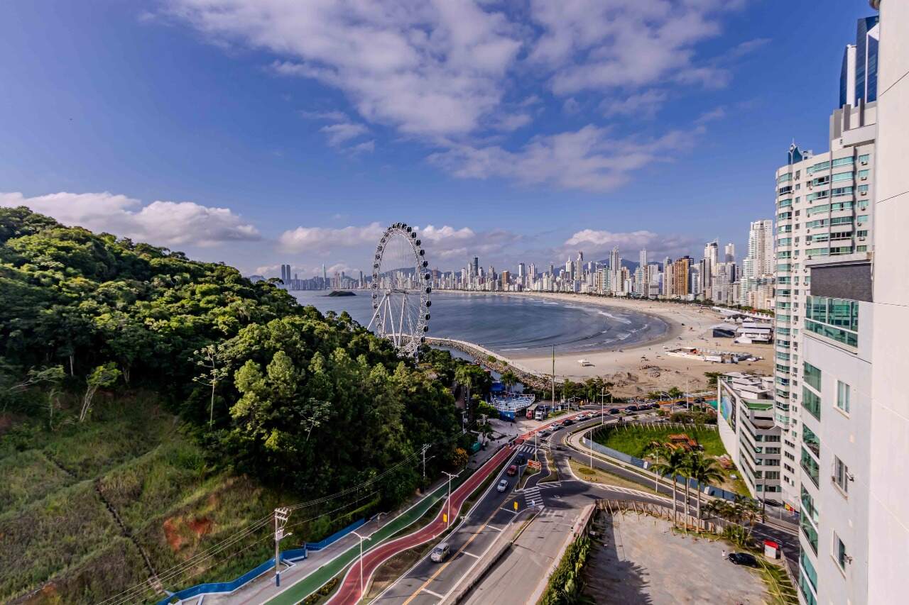 Apartamento diferenciado à venda no Pioneiros: 
