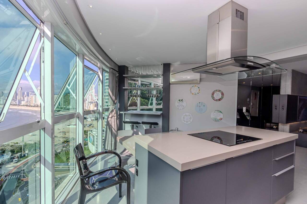 Apartamento diferenciado à venda no Pioneiros: 
